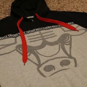 Chicago Bulls Short Sleeve Hoodie